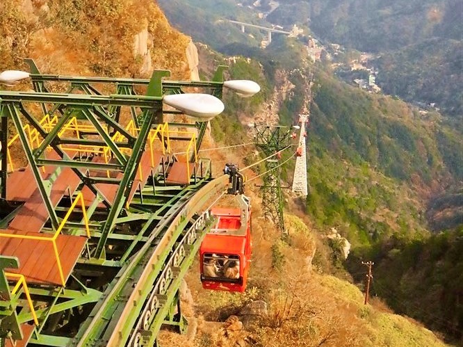 Gozaisho Ropeway